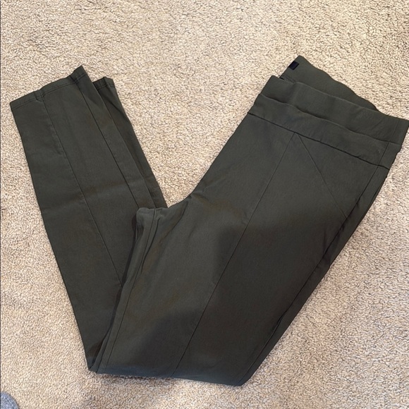 Simply Vera Olive Pants - Picture 6 of 7